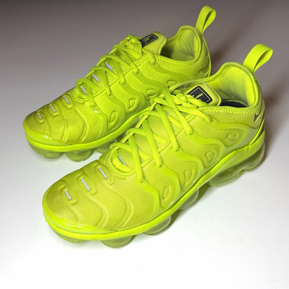 Nike Air Women’s VaporMax Plus Tennis Ball Athletic Sneakers Size- 8 - Picture 6 of 9